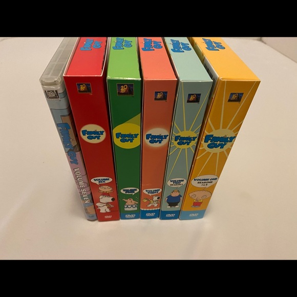 Family Guy DVDS Volume 1,2,3,4,6,7 - Picture 2 of 2